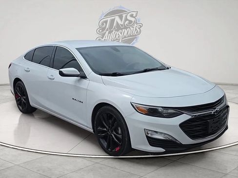 Used 2020 Chevrolet Malibu LT w/ Redline Edition FWD image 7