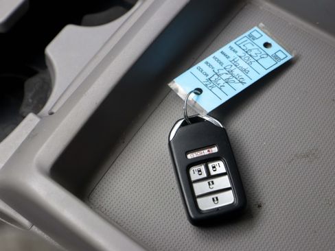 Used 2016 Honda Odyssey SE image 29