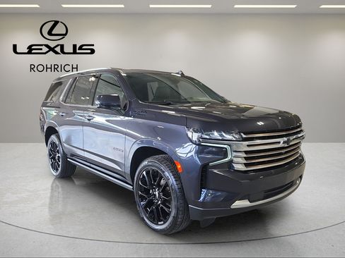 Used 2023 Chevrolet Tahoe High Country w/ Premium Package 2 AWD/4WD image 4