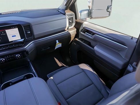 Used 2025 GMC Sierra 3500 SLT w/ Texas SLT Premium Package image 31