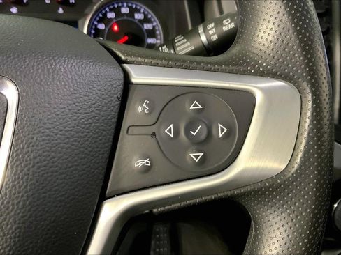 Used 2023 GMC Acadia SLE w/ Driver Convenience Package image 19