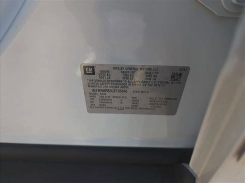 Used 2018 Cadillac XT5 FWD image 26