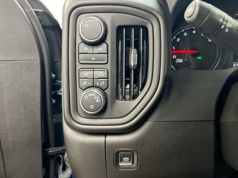 Used 2025 Chevrolet Silverado 2500 Custom w/ Custom Value Package AWD/4WD image 18