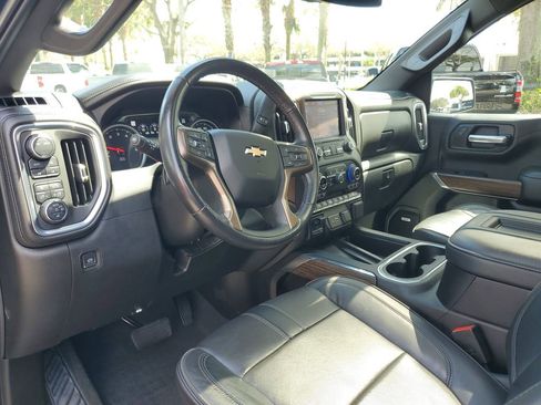 Used 2021 Chevrolet Silverado 1500 High Country image 13