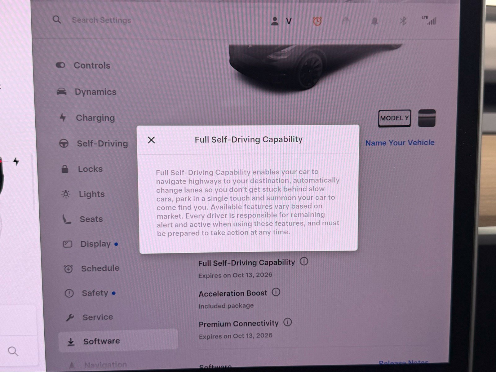 Used 2022 Tesla Model Y Long Range AWD/4WD image 22
