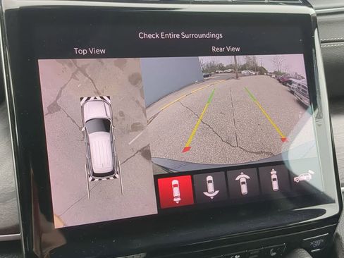 Used 2023 Jeep Grand Cherokee Limited w/ Luxury Tech Group II image 29