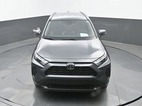 Used 2025 Toyota RAV4 XLE image 30