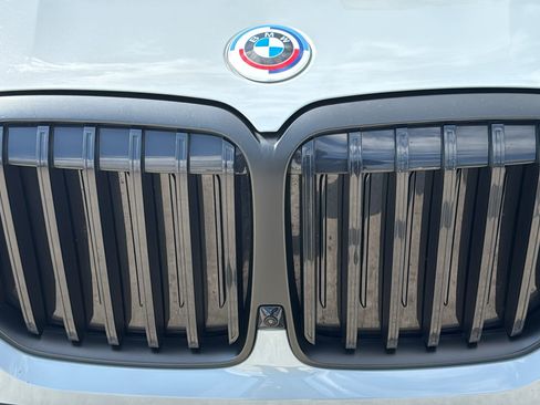 Used 2023 BMW X7 xDrive40i AWD/4WD image 9