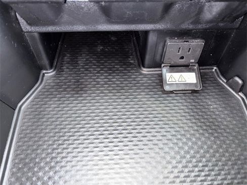 Used 2025 RAM 1500 Laramie image 29