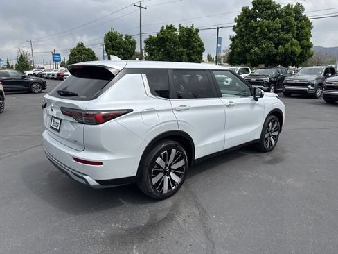 Used 2025 Mitsubishi Outlander SE AWD/4WD image 7