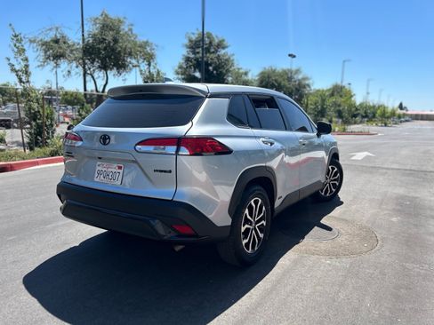 Used 2024 Toyota Corolla Cross AWD Hybrid image 7