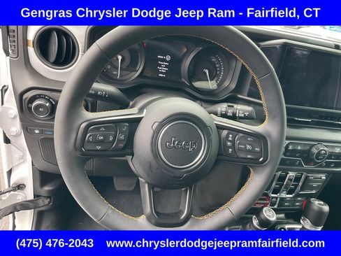 Used 2024 Jeep Wrangler Unlimited AWD/4WD image 51