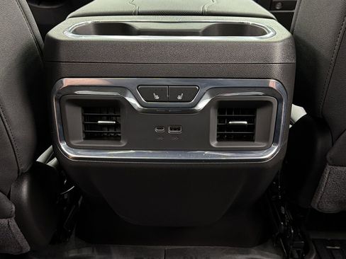 Used 2026 GMC Sierra 1500 SLT AWD/4WD image 42