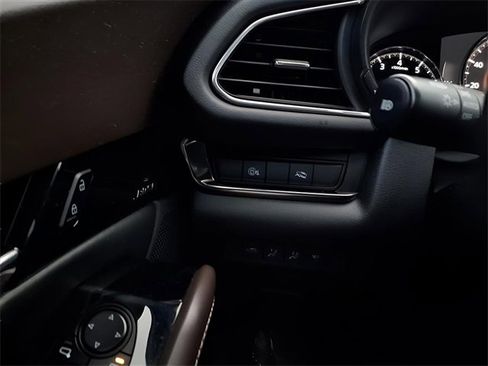 Used 2024 MAZDA CX-30 AWD 2.5 S w/ Premium Package image 11