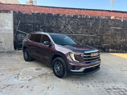 Used 2025 GMC Acadia Elevation