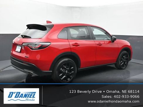Used 2023 Honda HR-V Sport image 6