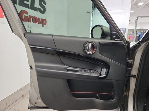 Used 2019 MINI Cooper Countryman image 8