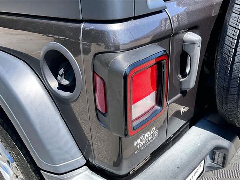 Used 2020 Jeep Wrangler Unlimited Sport S AWD/4WD image 29