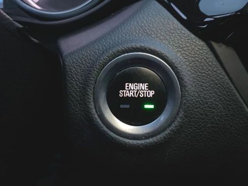 Used 2019 Buick Envision Essence image 16