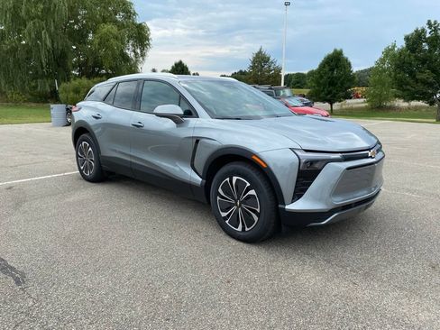 Used 2024 Chevrolet Blazer EV LT AWD/4WD image 1