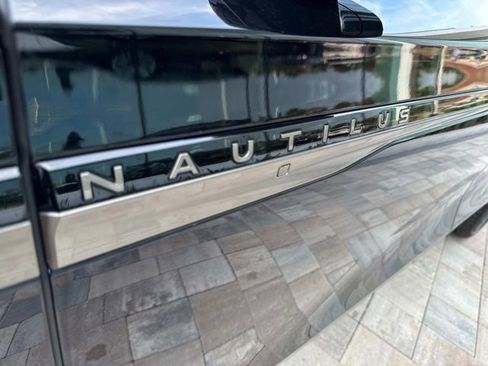 New 2025 Lincoln Nautilus Black Label image 8