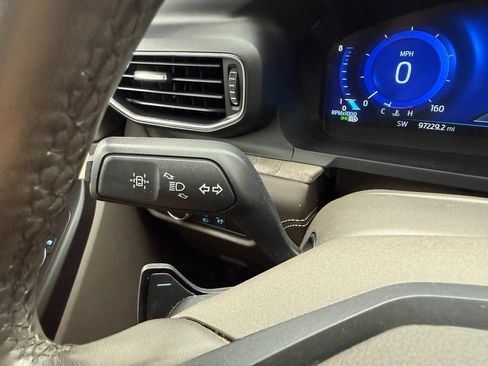 Used 2020 Ford Explorer Platinum w/ Premium Technology Package AWD/4WD image 44