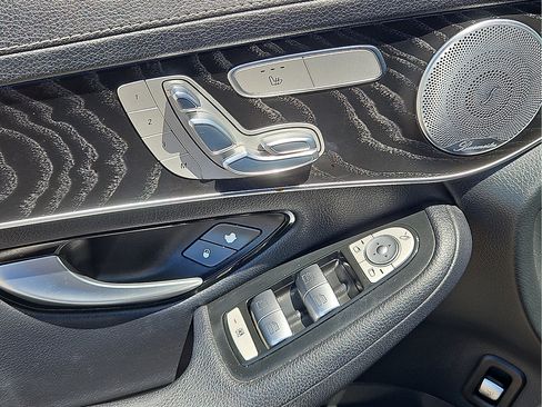 Used 2017 Mercedes-Benz GLC 300 image 12