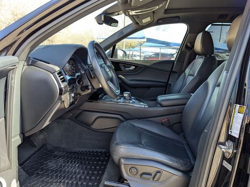 Used 2017 Audi Q7 3.0T Prestige w/ Prestige Package image 9
