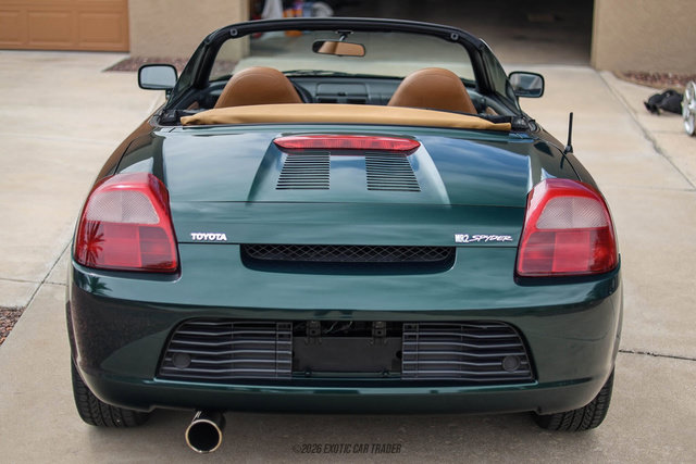 Used 2002 Toyota MR2 RWD image 7