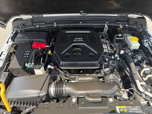 Used 2020 Jeep Wrangler Unlimited Sport S AWD/4WD image 38