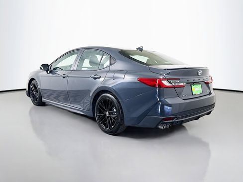 Used 2025 Toyota Camry SE FWD image 7