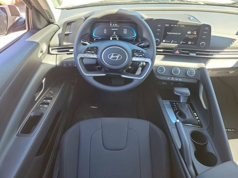 New 2026 Hyundai Elantra SE image 12