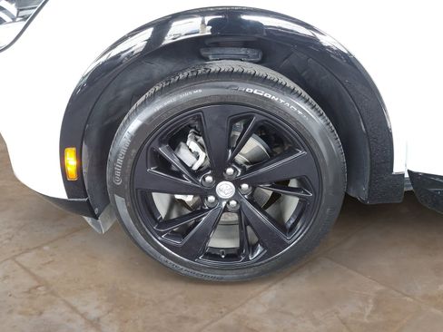 Used 2021 Buick Envision Essence w/ Sport Touring Package FWD image 29