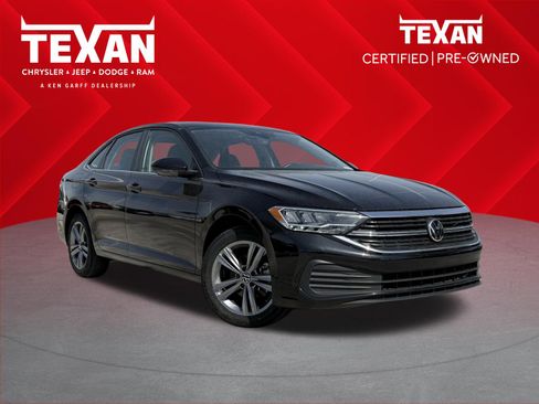 Used 2024 Volkswagen Jetta SE image 1