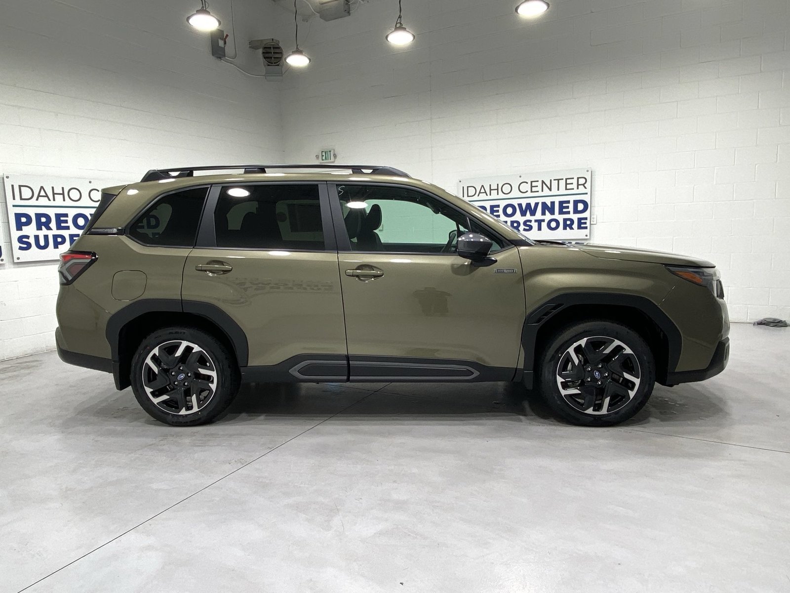 New 2026 Subaru Forester Touring AWD/4WD image 9