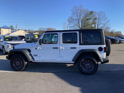 Certified 2025 Jeep Wrangler Sport S image 7