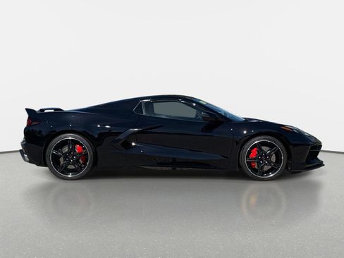 Used 2021 Chevrolet Corvette 2LT w/ Z51 Performance Package image 4