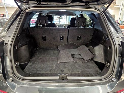 Used 2018 Chevrolet Equinox LT image 40