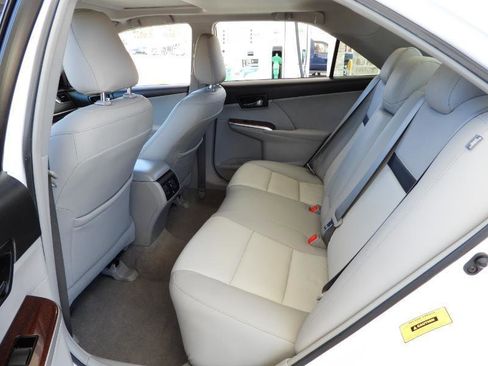 Used 2012 Toyota Camry XLE image 35