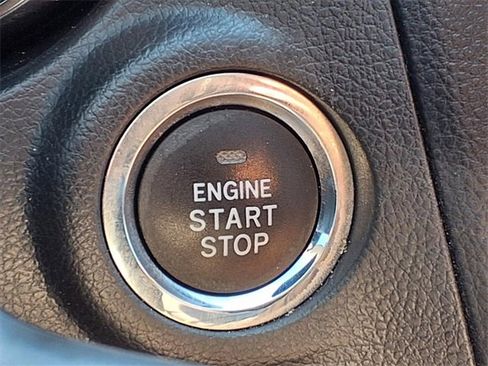 Used 2019 Subaru Outback 3.6R Touring image 16