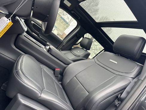 New 2025 Ford Expedition Max Platinum w/ Stealth Appearance Package image 35