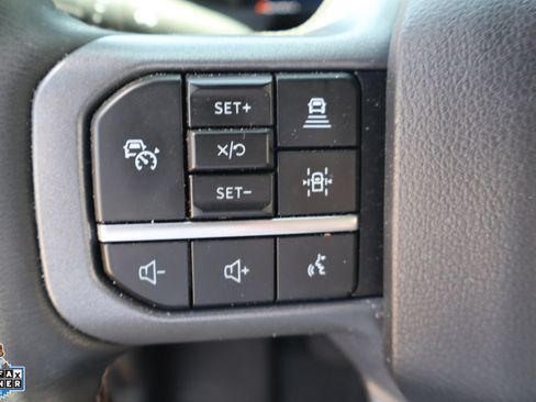 Used 2025 Ford F150 Lariat w/ Equipment Group 502A High AWD/4WD image 16