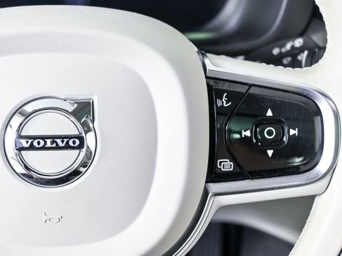 Certified 2023 Volvo XC60 B5 Plus w/ Climate Package FWD image 13