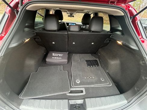 Used 2026 Nissan Kicks SR w/ SR Premium Package image 19