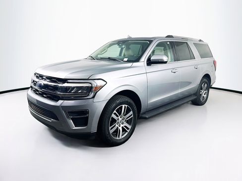 Used 2024 Ford Expedition Max Limited image 3