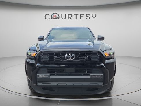 Certified 2025 Toyota 4Runner TRD Off-Road Premium AWD/4WD image 8