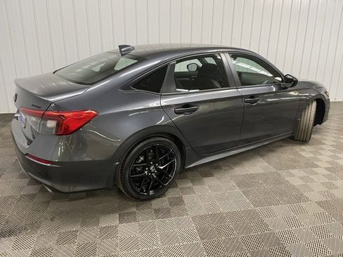 Used 2023 Honda Civic Sport image 3