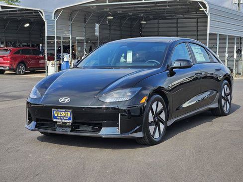New 2025 Hyundai Ioniq 6 SE image 1