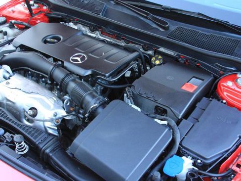 Used 2019 Mercedes-Benz A 220 4MATIC image 17