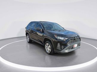 Certified 2022 Toyota RAV4 LE video 2